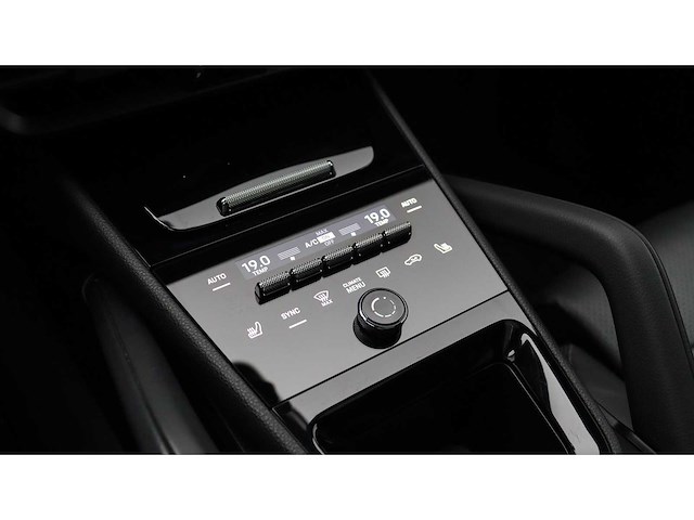 Porsche - cayenne - 3.0 - 2024 - 17.211 km - jzn-55-z - personenauto - afbeelding 11 van  20