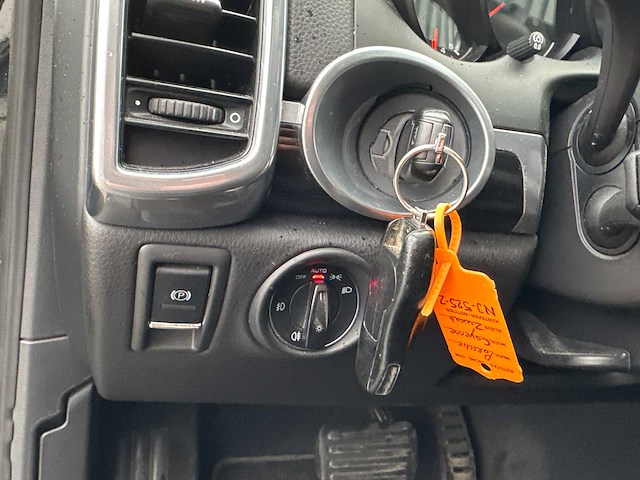 Porsche - cayenne - 3.0 d - car - 2013 - afbeelding 5 van  28