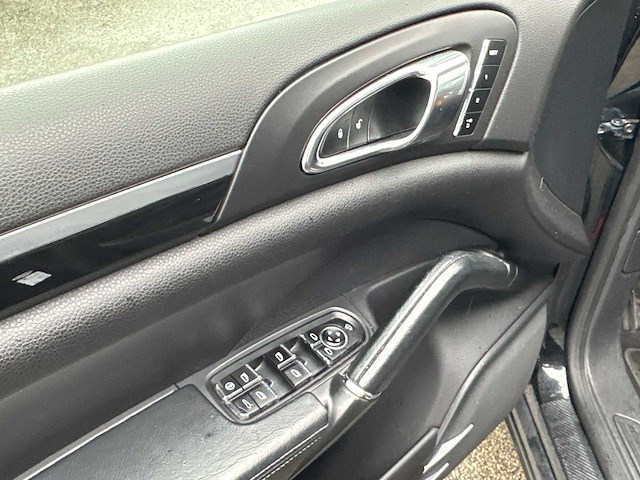 Porsche - cayenne - 3.0 d - car - 2013 - afbeelding 7 van  28