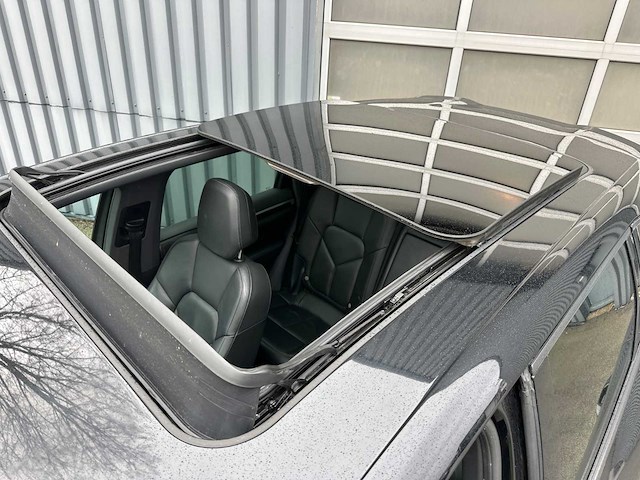 Porsche - cayenne - 3.0 d - car - 2013 - afbeelding 9 van  28