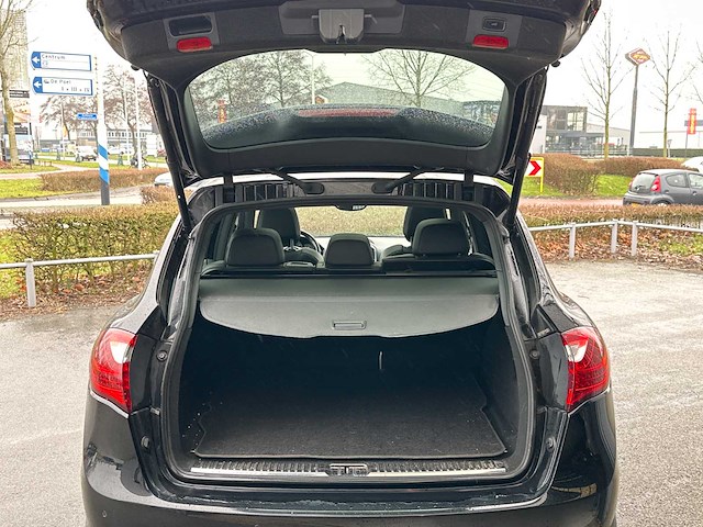 Porsche - cayenne - 3.0 d - car - 2013 - afbeelding 11 van  28