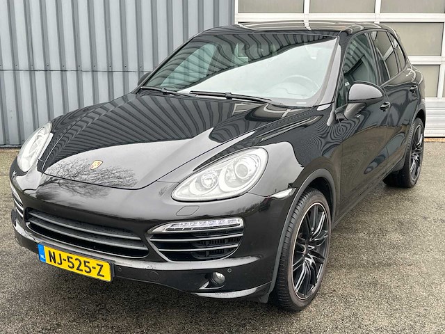 Porsche - cayenne - 3.0 d - car - 2013 - afbeelding 1 van  28