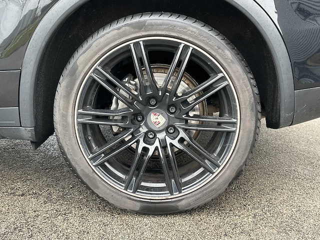Porsche - cayenne - 3.0 d - car - 2013 - afbeelding 16 van  28
