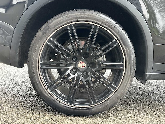 Porsche - cayenne - 3.0 d - car - 2013 - afbeelding 17 van  28