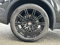 Porsche - cayenne - 3.0 d - car - 2013 - afbeelding 17 van  28