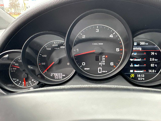 Porsche - cayenne - 3.0 d - car - 2013 - afbeelding 28 van  28