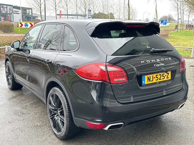 Porsche - cayenne - 3.0 d - car - 2013 - afbeelding 7 van  10