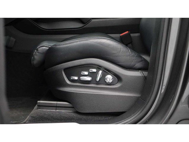 Porsche - cayenne - 3.0 e-hybrid - 2021 - personenauto - s-337-bs - afbeelding 14 van  27