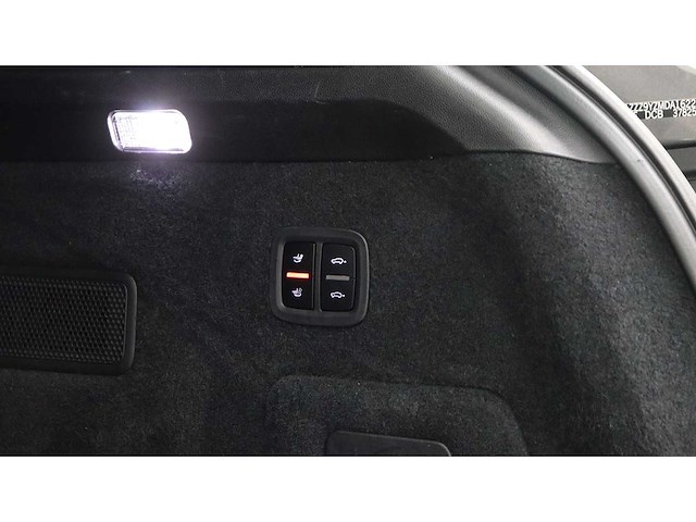 Porsche - cayenne - 3.0 e-hybrid - 2021 - personenauto - s-337-bs - afbeelding 18 van  27