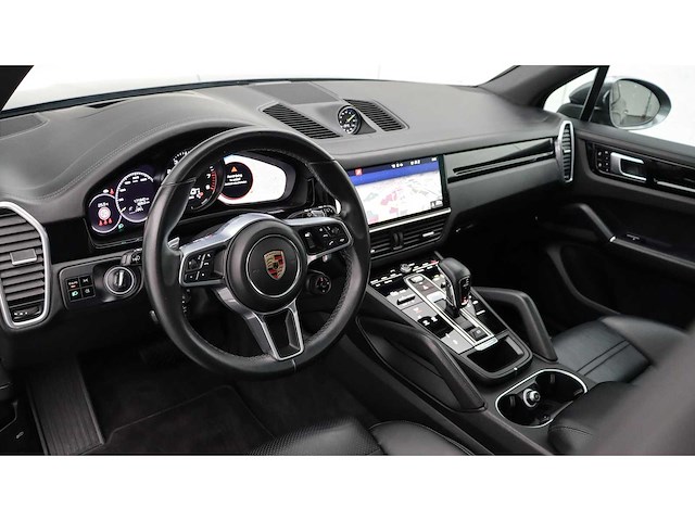 Porsche - cayenne - 3.0 e-hybrid - 2021 - personenauto - s-337-bs - afbeelding 26 van  27
