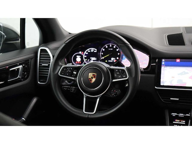 Porsche - cayenne - 3.0 e-hybrid - 2021 - personenauto - s-337-bs - afbeelding 3 van  10