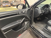 Porsche - cayenne - 3.0 s e-hybrid - car - 2015 - afbeelding 13 van  30