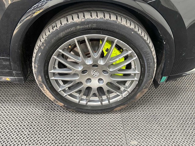 Porsche - cayenne - 3.0 s e-hybrid - car - 2015 - afbeelding 15 van  30