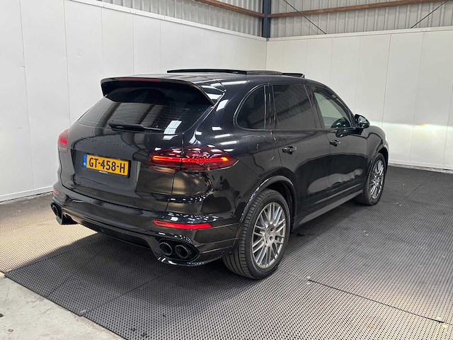 Porsche - cayenne - 3.0 s e-hybrid - car - 2015 - afbeelding 27 van  30