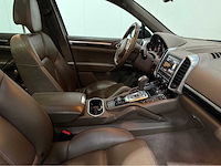 Porsche - cayenne - 3.0 v6 - hybride - personenauto - 2011 - afbeelding 24 van  33
