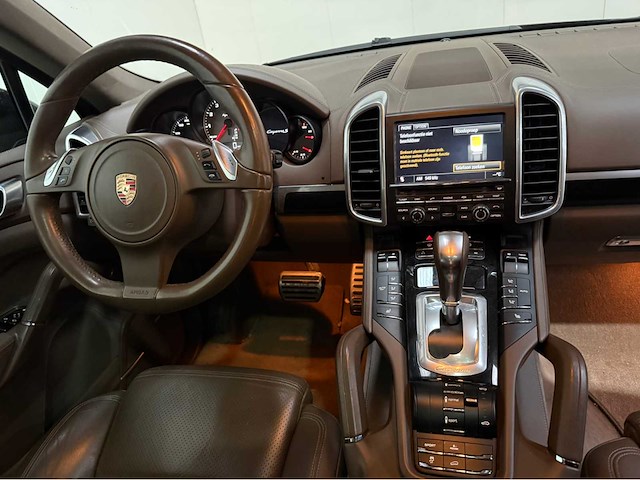 Porsche - cayenne - 3.0 v6 - hybride - personenauto - 2011 - afbeelding 25 van  33