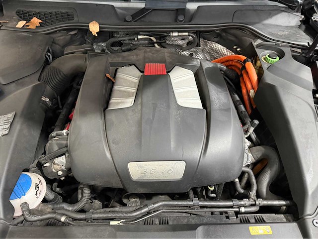 Porsche - cayenne - 3.0 v6 - hybride - personenauto - 2011 - afbeelding 12 van  33