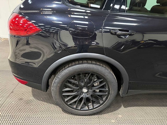Porsche - cayenne - 3.0 v6 - hybride - personenauto - 2011 - afbeelding 13 van  33