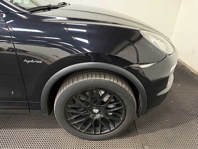 Porsche - cayenne - 3.0 v6 - hybride - personenauto - 2011 - afbeelding 30 van  33