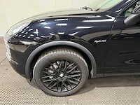 Porsche - cayenne - 3.0 v6 - hybride - personenauto - 2011 - afbeelding 15 van  33