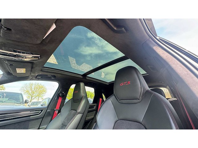 Porsche - cayenne - 4.0 gts - 2020 - l-093-rl - personenauto - afbeelding 2 van  16