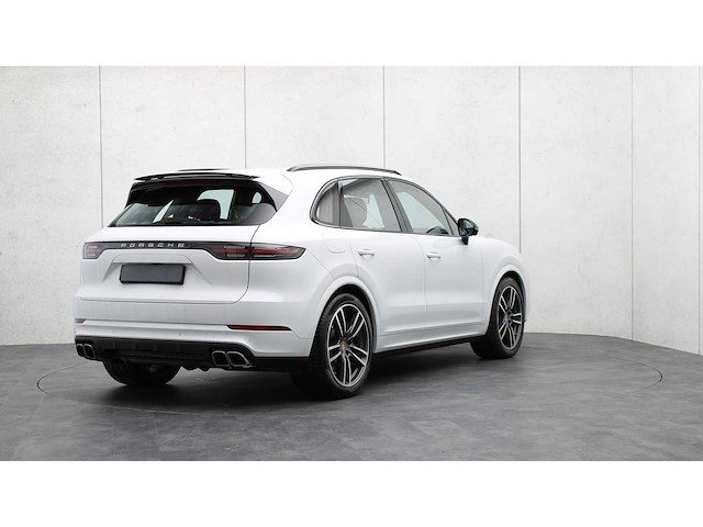 Porsche - cayenne - 4.0 turbo - 15300 km - tb-071-f - 2018 - afbeelding 34 van  35