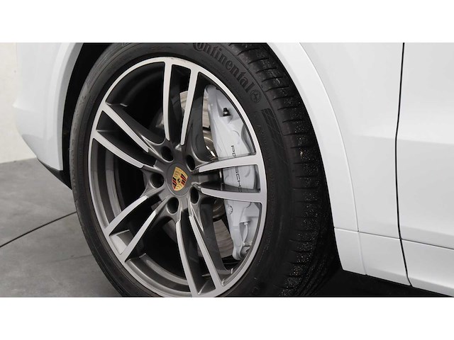 Porsche - cayenne - 4.0 turbo - 15300 km - tb-071-f - 2018 - afbeelding 9 van  35