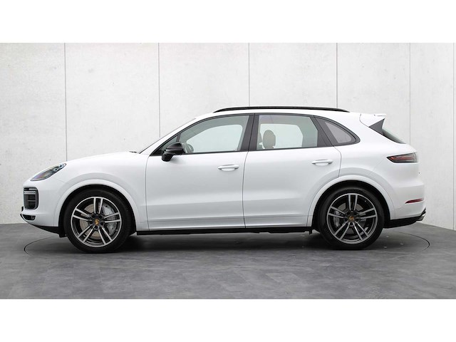 Porsche - cayenne - 4.0 turbo - 15300 km - tb-071-f - 2018 - afbeelding 30 van  35