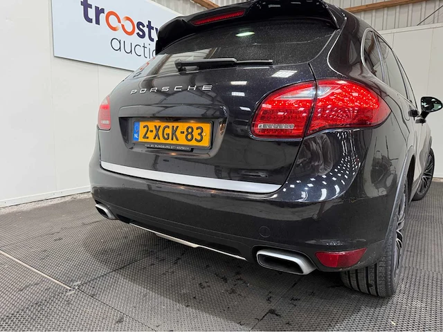 Porsche - cayenne - 4.2 v8 d s - personenauto - 2013 - afbeelding 2 van  17