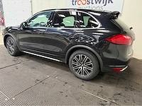 Porsche - cayenne - 4.2 v8 d s - personenauto - 2013 - afbeelding 12 van  17