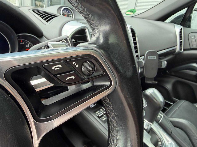 Porsche - cayenne - 4.2 v8 d s - personenauto - 2015 - afbeelding 2 van  30