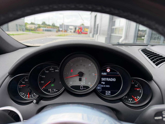 Porsche - cayenne - 4.2 v8 d s - personenauto - 2015 - afbeelding 8 van  30