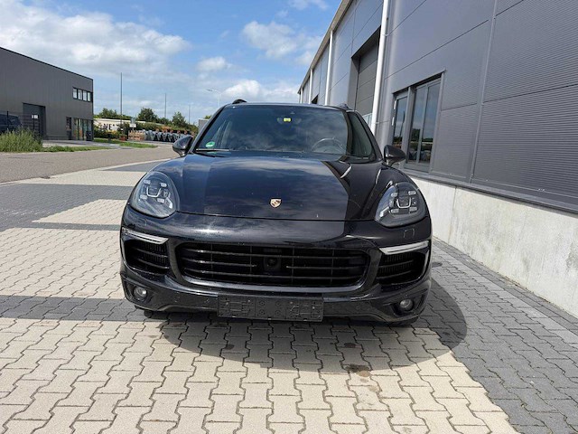 Porsche - cayenne - 4.2 v8 d s - personenauto - 2015 - afbeelding 29 van  30