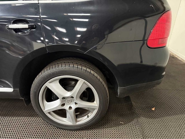 Porsche - cayenne - 4.5 340 pk - personenauto - 2003 - afbeelding 20 van  33