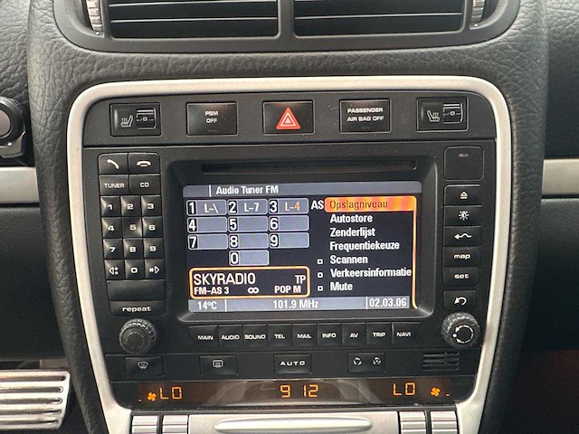 Porsche - cayenne - 4.5 s - car - 2005 - afbeelding 4 van  35