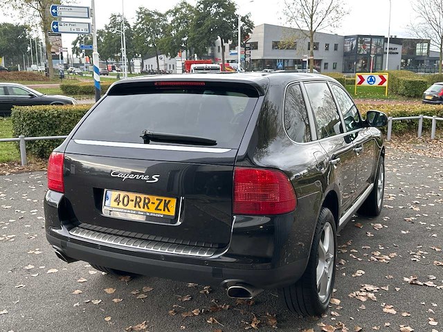 Porsche - cayenne - 4.5 s - car - 2005 - afbeelding 30 van  35