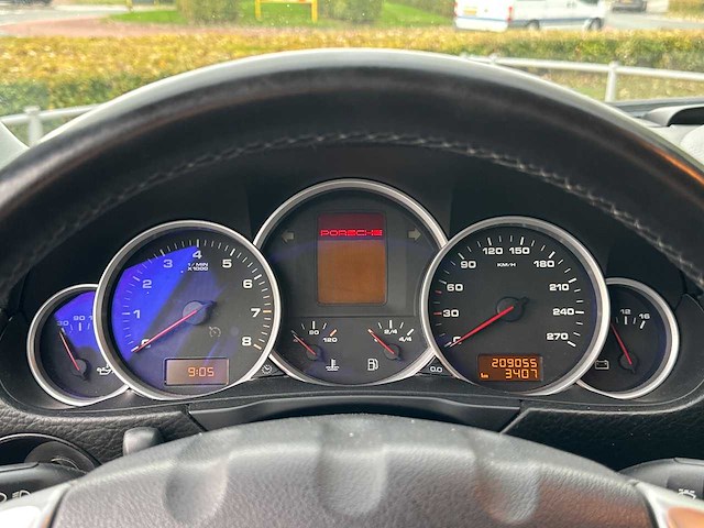 Porsche - cayenne - 4.5 s - car - 2005 - afbeelding 33 van  35