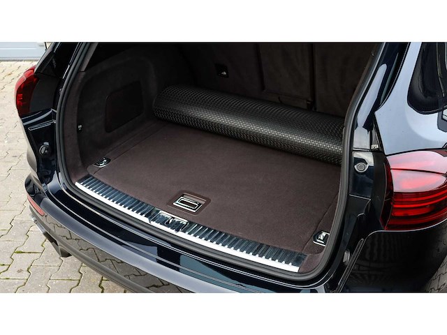 Porsche - cayenne - 4.8 turbo - 6-zkp-71 - 2015 - afbeelding 2 van  36