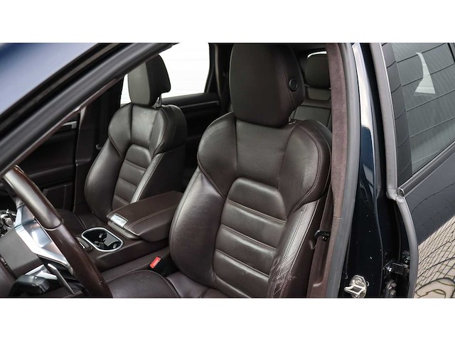Porsche - cayenne - 4.8 turbo - 6-zkp-71 - 2015 - afbeelding 5 van  36