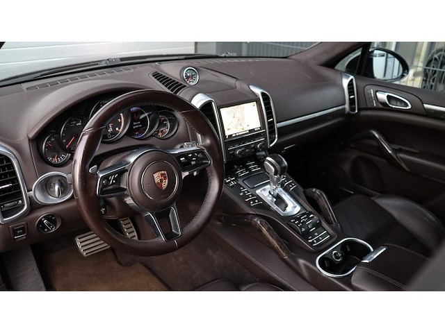 Porsche - cayenne - 4.8 turbo - 6-zkp-71 - 2015 - afbeelding 6 van  36