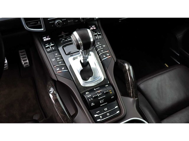 Porsche - cayenne - 4.8 turbo - 6-zkp-71 - 2015 - afbeelding 16 van  36