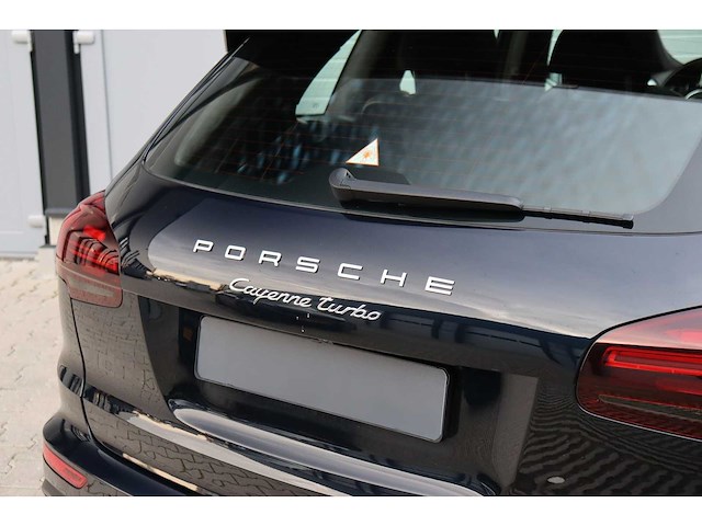 Porsche - cayenne - 4.8 turbo - 6-zkp-71 - 2015 - afbeelding 20 van  37