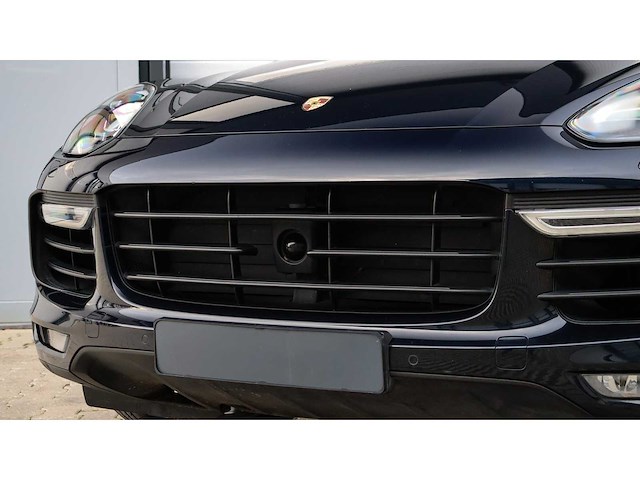 Porsche - cayenne - 4.8 turbo - 6-zkp-71 - 2015 - afbeelding 34 van  37