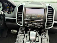 Porsche - cayenne s - 3.0 s e-hybrid - 2015 - tk-937-f - personenauto - afbeelding 4 van  16