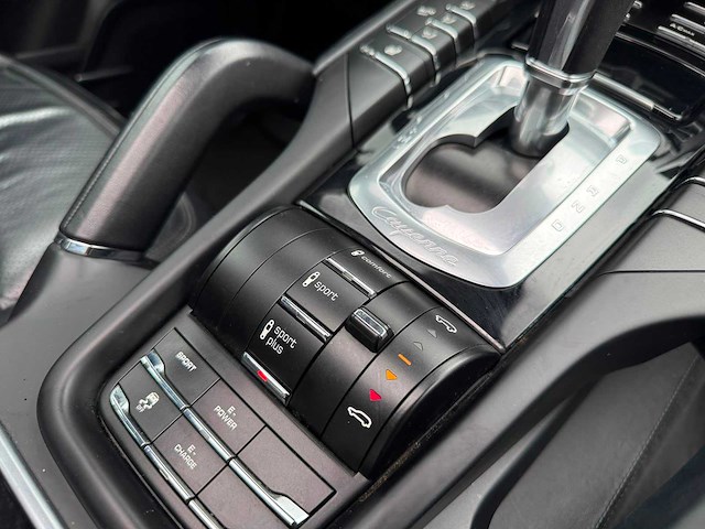 Porsche - cayenne s - 3.0 s e-hybrid - 2015 - tk-937-f - personenauto - afbeelding 5 van  16