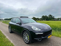 Porsche - cayenne s - 3.0 s e-hybrid - 2015 - tk-937-f - personenauto - afbeelding 16 van  16