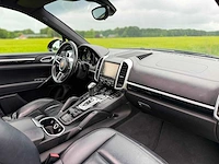 Porsche - cayenne s - 3.0 s e-hybrid - 2015 - tk-937-f - personenauto - afbeelding 3 van  19
