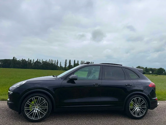 Porsche - cayenne s - 3.0 s e-hybrid - 2015 - tk-937-f - personenauto - afbeelding 13 van  19