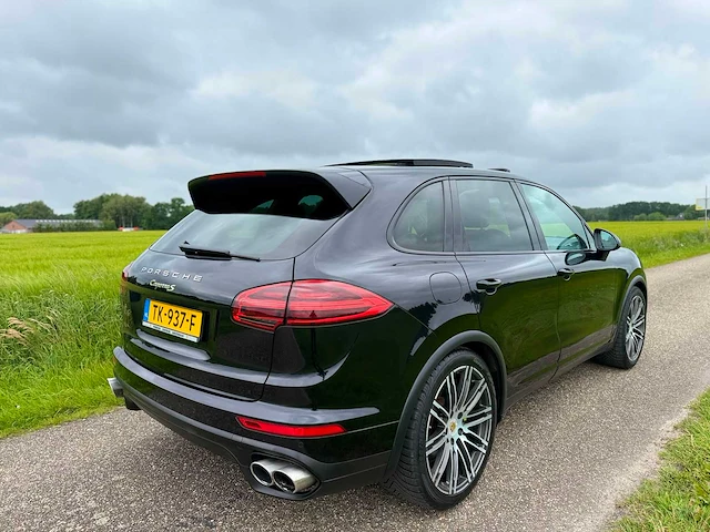 Porsche - cayenne s - 3.0 s e-hybrid - 2015 - tk-937-f - personenauto - afbeelding 16 van  19