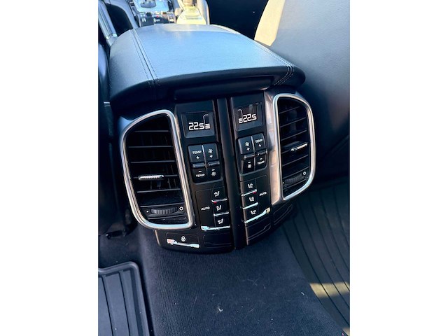 Porsche - cayenne s - 4.2 v8 diesel - 3.5t trekhaak - personenauto - afbeelding 10 van  33